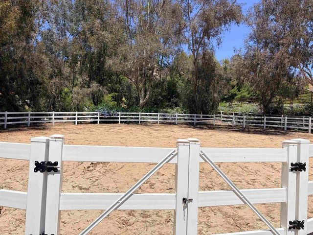 7063 Via Mariposa Norte, Bonsall, CA 92003