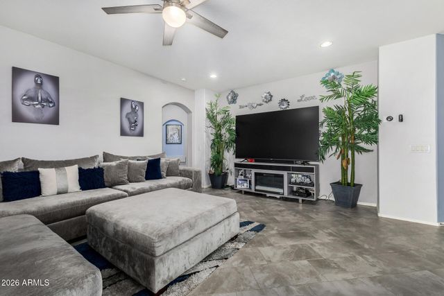 571 S 165TH Drive, Goodyear, AZ 85338