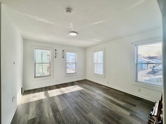 199 Eutaw Ave 1, Lynn, MA 01902