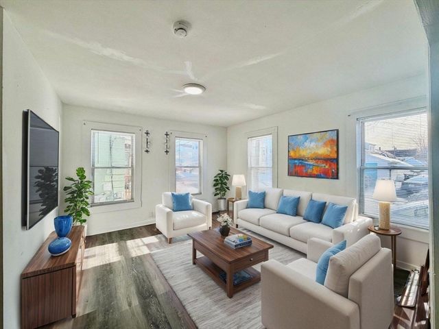 199 Eutaw Ave 1, Lynn, MA 01902