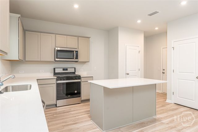 65 Sapwood Lane, Richmond Hill, GA 31324