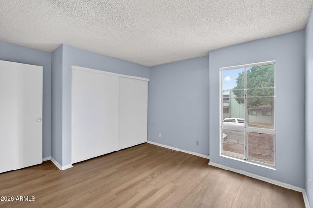 1701 W TUCKEY Lane 206, Phoenix, AZ 85015