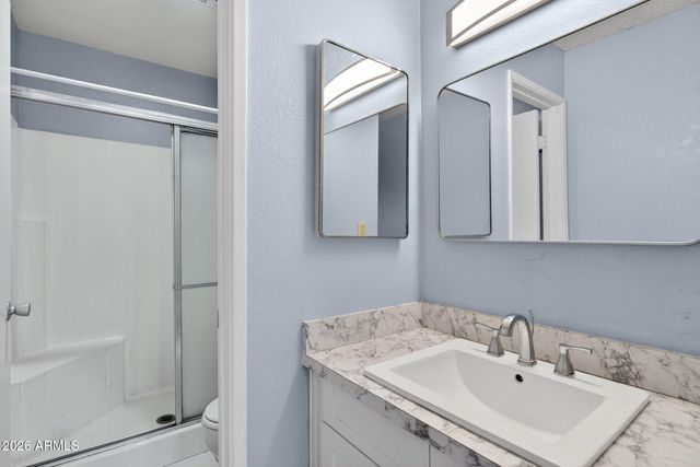 1701 W TUCKEY Lane 206, Phoenix, AZ 85015