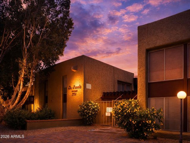 1701 W TUCKEY Lane 206, Phoenix, AZ 85015