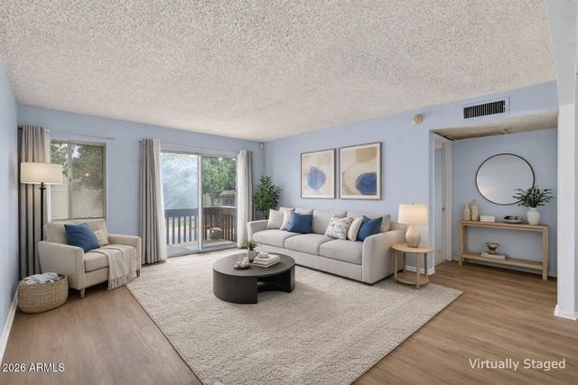 1701 W TUCKEY Lane 206, Phoenix, AZ 85015