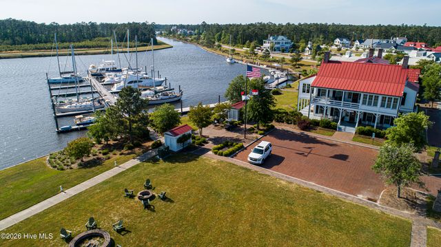 628 E Harborside Road, Oriental, NC 28571