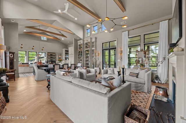 628 E Harborside Road, Oriental, NC 28571
