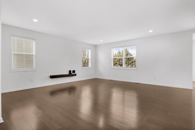 1535 138th Street E, Rosemount, MN 55068