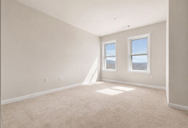 130 University Ave 1312, Westwood, MA 02090