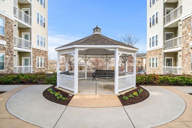 130 University Ave 1312, Westwood, MA 02090