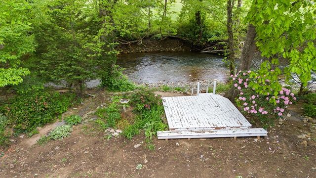 59 Tusquittee Creek Lane, Hayesville, NC 28904