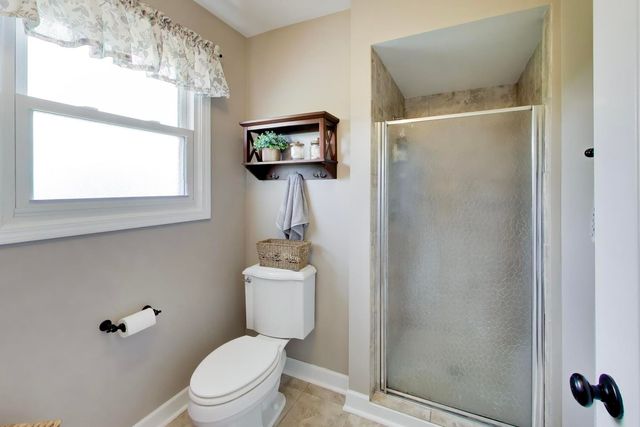 2424 E Miner Street, Arlington Heights, IL 60004