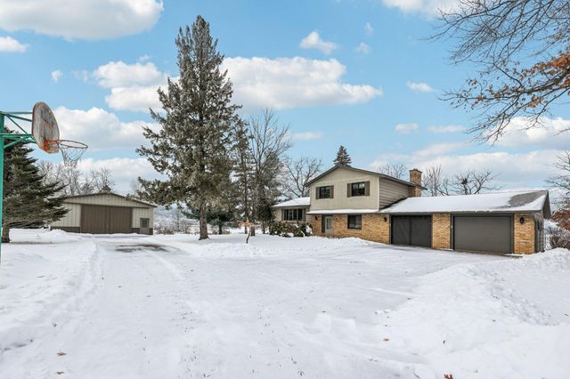 3225 465th Street, Harris, MN 55032