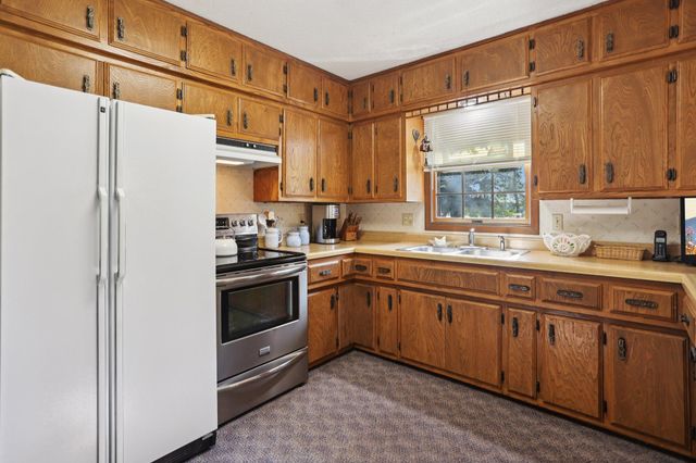 3225 465th Street, Harris, MN 55032