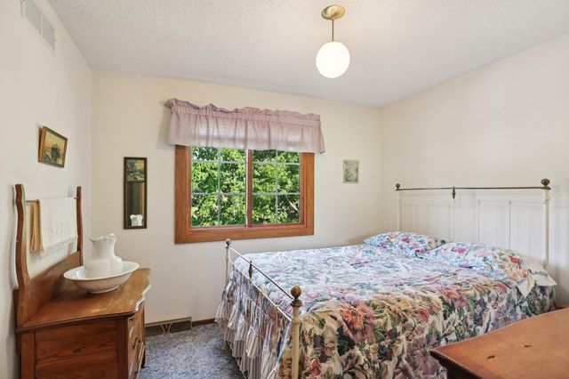 3225 465th Street, Harris, MN 55032