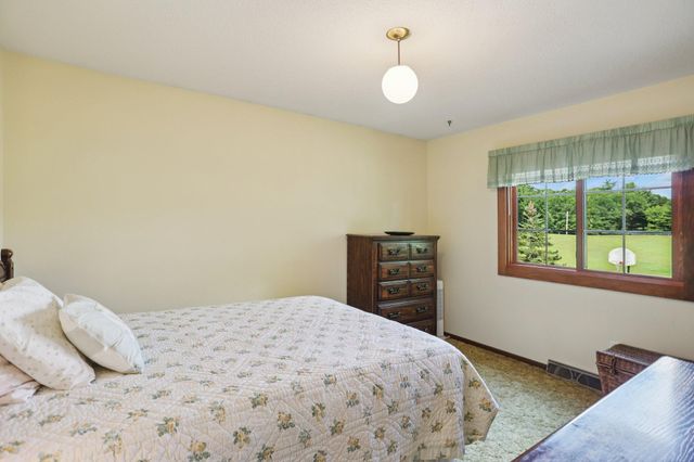 3225 465th Street, Harris, MN 55032