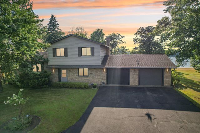 3225 465th Street, Harris, MN 55032