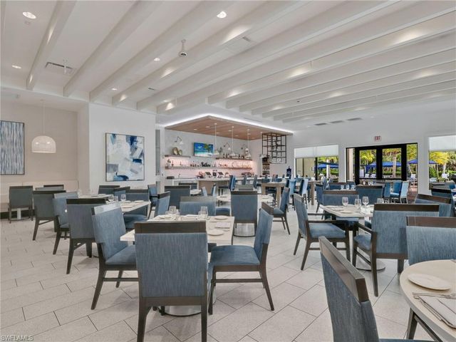 11268 Daphne CT, Naples, FL 34120