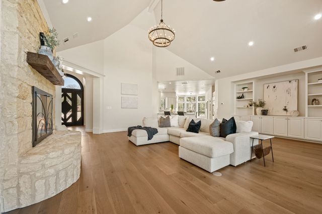 1000 Simmons Road, Flower Mound, TX 75022