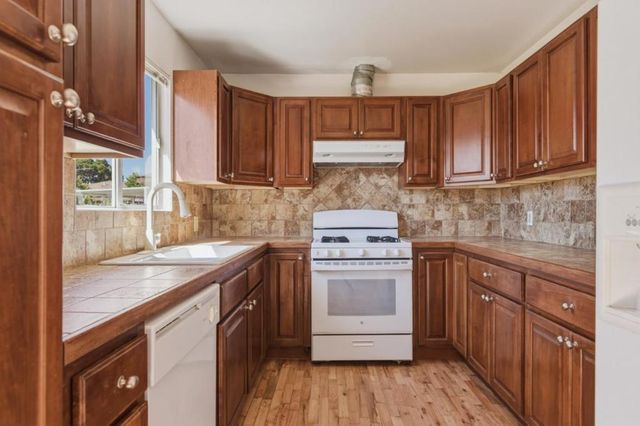 1048 Hamilton Avenue, Seaside, CA 93955