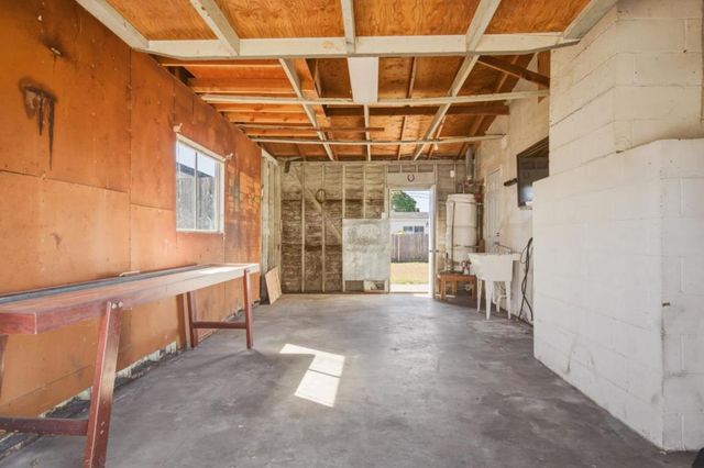 1048 Hamilton Avenue, Seaside, CA 93955