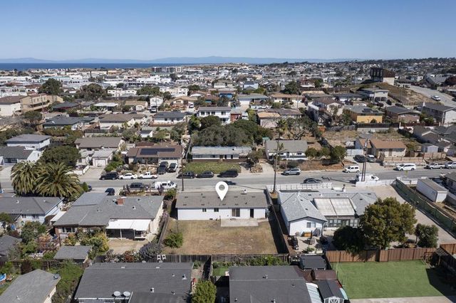 1048 Hamilton Avenue, Seaside, CA 93955