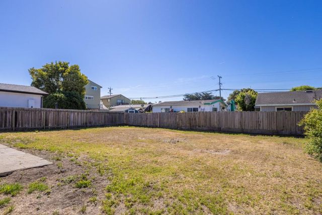 1048 Hamilton Avenue, Seaside, CA 93955