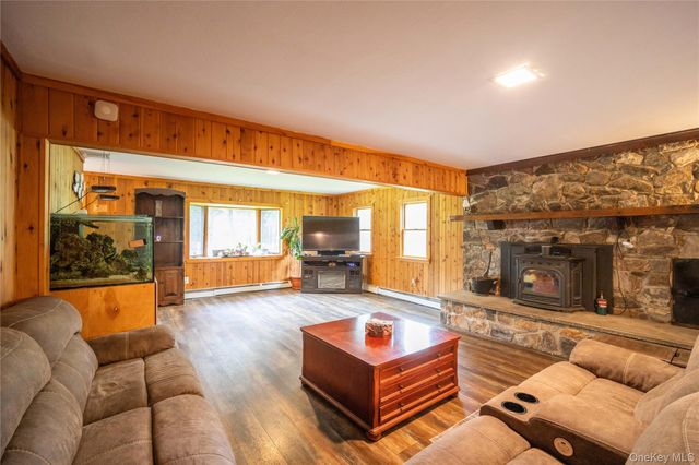 843 Farmers Mills Road, Carmel, NY 10512