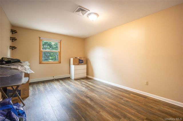 843 Farmers Mills Road, Carmel, NY 10512
