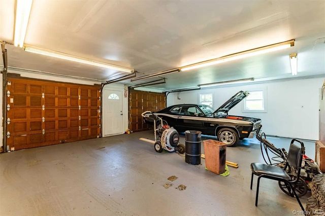 843 Farmers Mills Road, Carmel, NY 10512