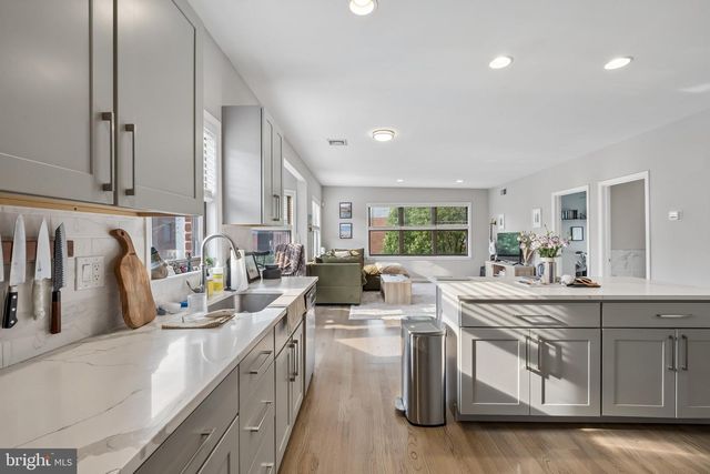 1642 SOUTH ST, Philadelphia, PA 19146