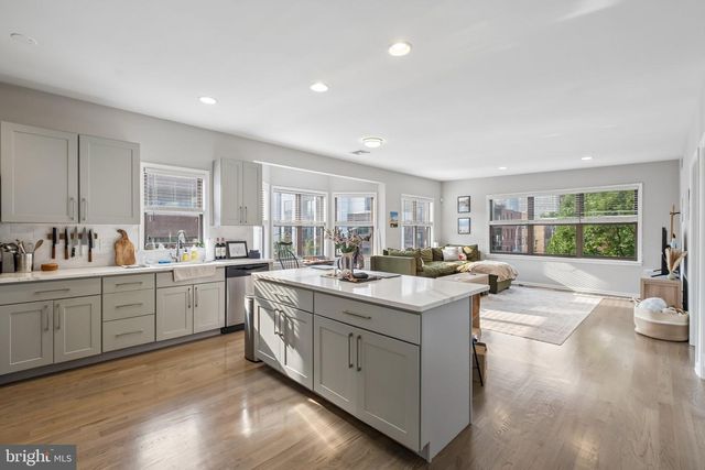 1642 SOUTH ST, Philadelphia, PA 19146