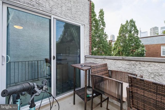 1642 SOUTH ST, Philadelphia, PA 19146
