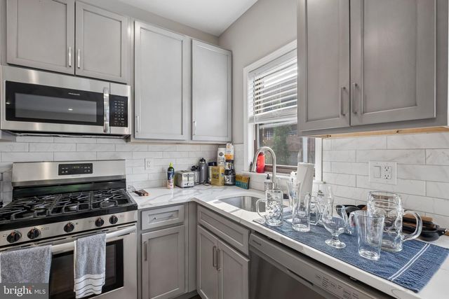 1642 SOUTH ST, Philadelphia, PA 19146