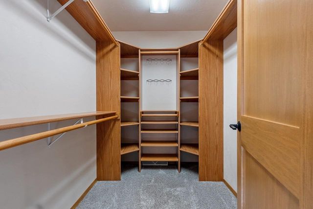 401 LANTERN LANE, De Pere, WI 54115