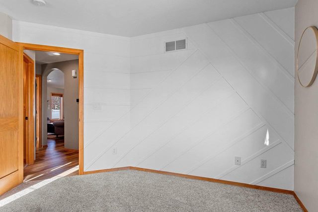 401 LANTERN LANE, De Pere, WI 54115