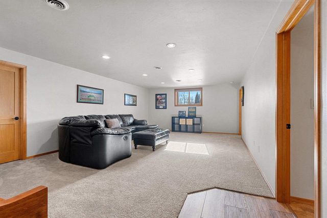 401 LANTERN LANE, De Pere, WI 54115