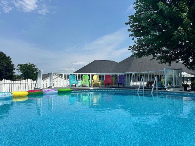 401 LANTERN LANE, De Pere, WI 54115