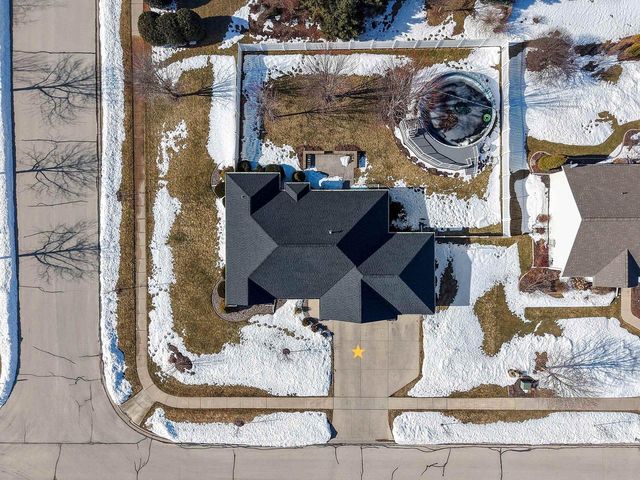 401 LANTERN LANE, De Pere, WI 54115