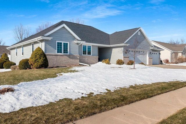 401 LANTERN LANE, De Pere, WI 54115