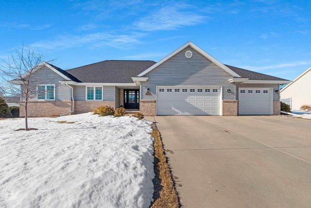 401 LANTERN LANE, De Pere, WI 54115