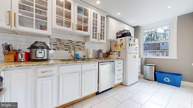 204 HADDON AVE, Collingswood, NJ 08108