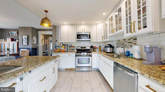 204 HADDON AVE, Collingswood, NJ 08108