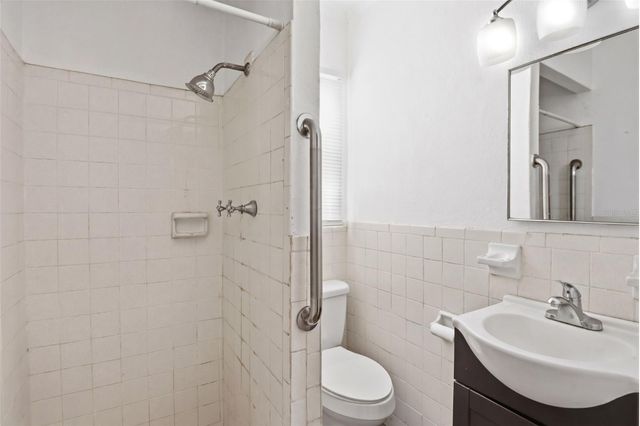 1110 27TH AVENUE W, Bradenton, FL 34205