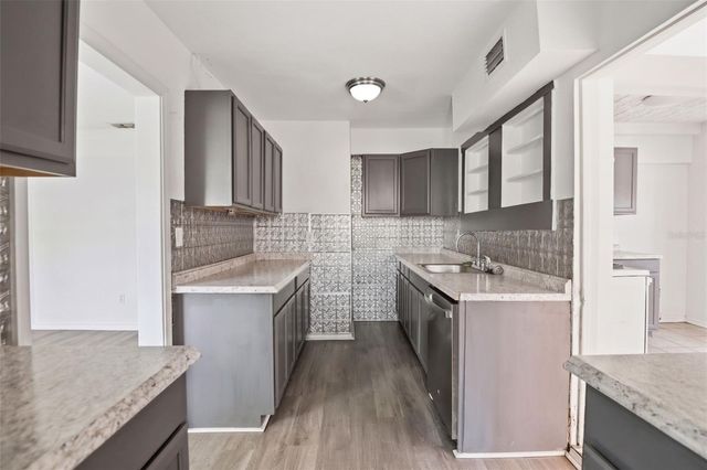 1110 27TH AVENUE W, Bradenton, FL 34205