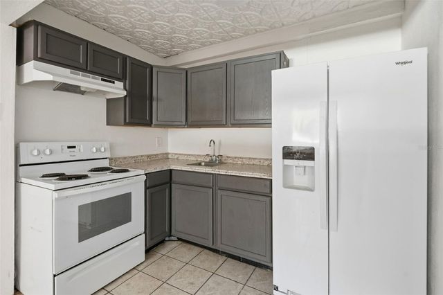 1110 27TH AVENUE W, Bradenton, FL 34205