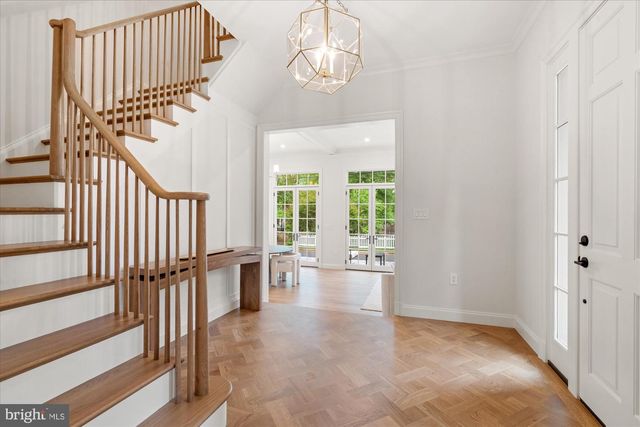 1004 VIRGINIA AVE, Alexandria, VA 22302