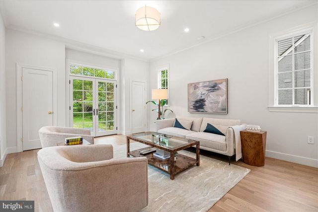 1004 VIRGINIA AVE, Alexandria, VA 22302