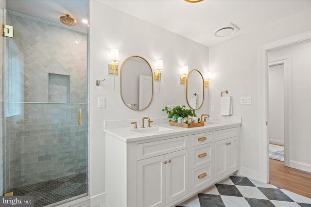 1004 VIRGINIA AVE, Alexandria, VA 22302