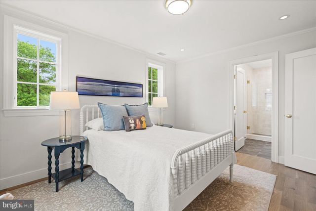 1004 VIRGINIA AVE, Alexandria, VA 22302